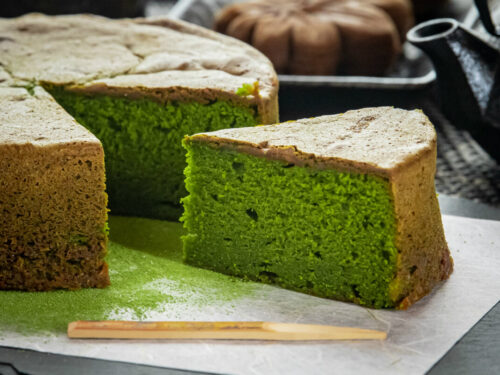 matcha-indulgence-gift-pack-matcha-butter-cake-and-matcha-gateau-chocolat-cake-1.jpg