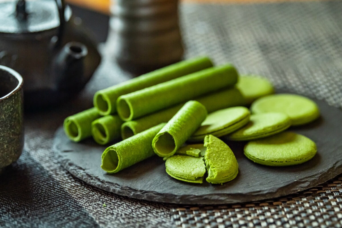 Cha-no-wa matcha roll cookies and langues de chat